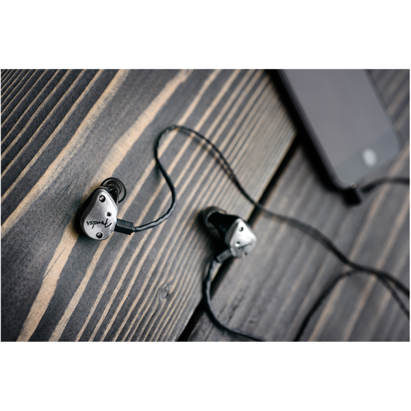 Внутриканальные наушники FENDER FXA5 PRO IEM- SILVER Внутриканальные наушники FENDER FXA5 PRO IEM- SILVER