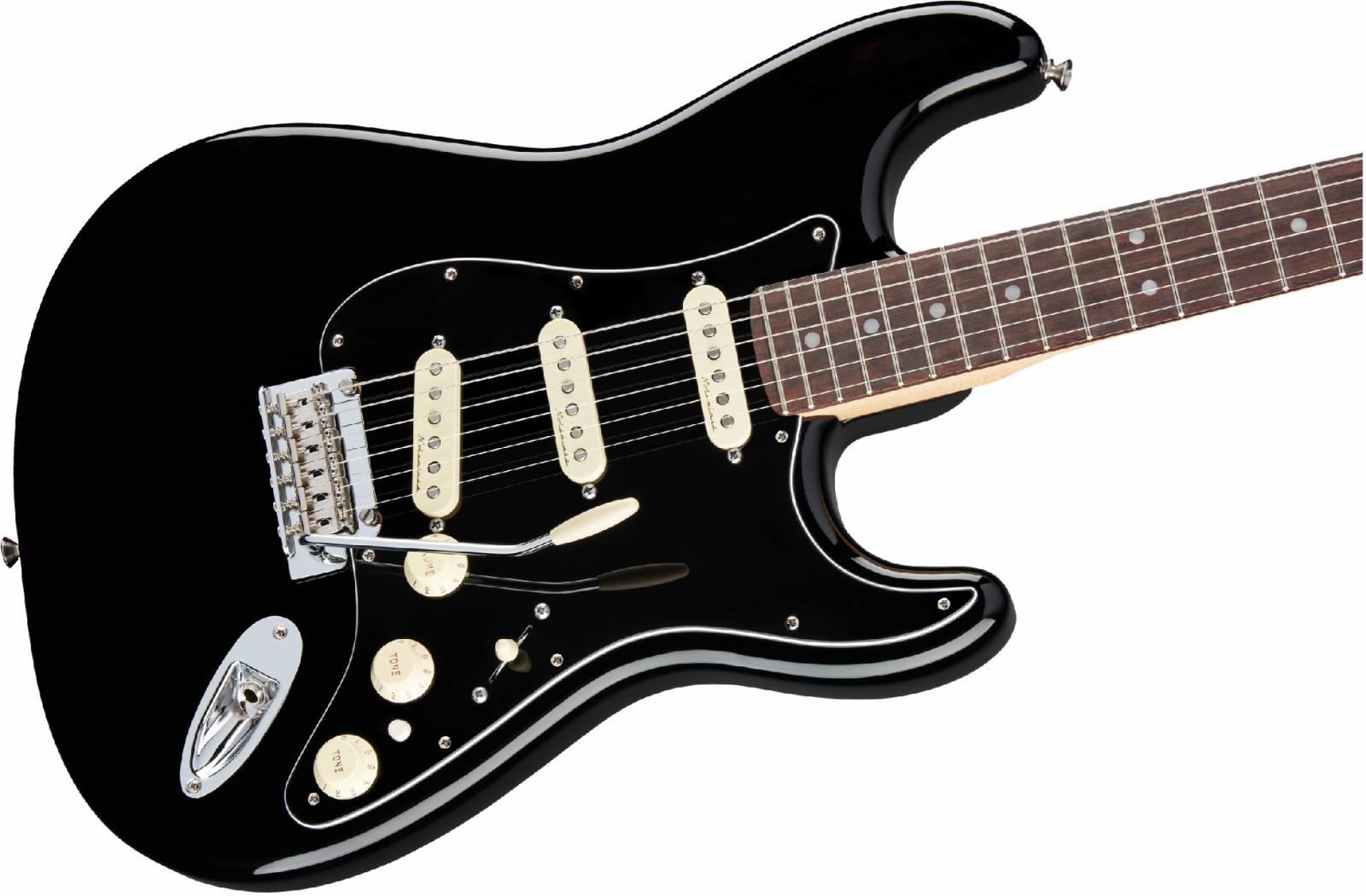 Электрогитара FENDER DELUXE STRAT PF BLK A071020 Электрогитара FENDER DELUXE STRAT PF BLK A071020